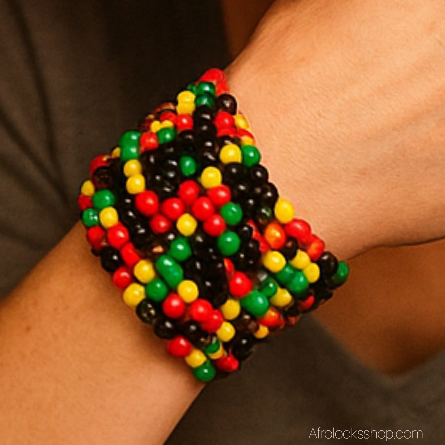 Lot artisanal de 4 ou 8 bracelets rasta en perles – élastiques, unisexe