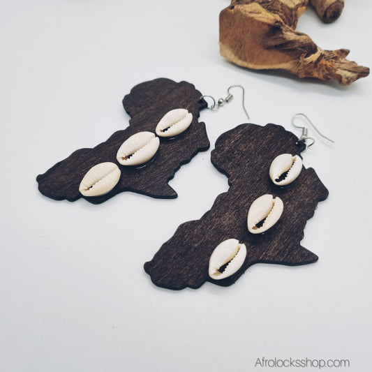 Boucles d’oreilles Afrique & cauris – bois léger – 3 couleurs