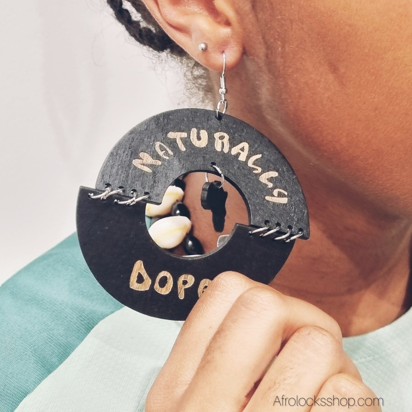 Boucles d’oreilles en bois « Naturally Dope » – grandes 8 cm, ultra légères – Noir ou Naturel 🌍