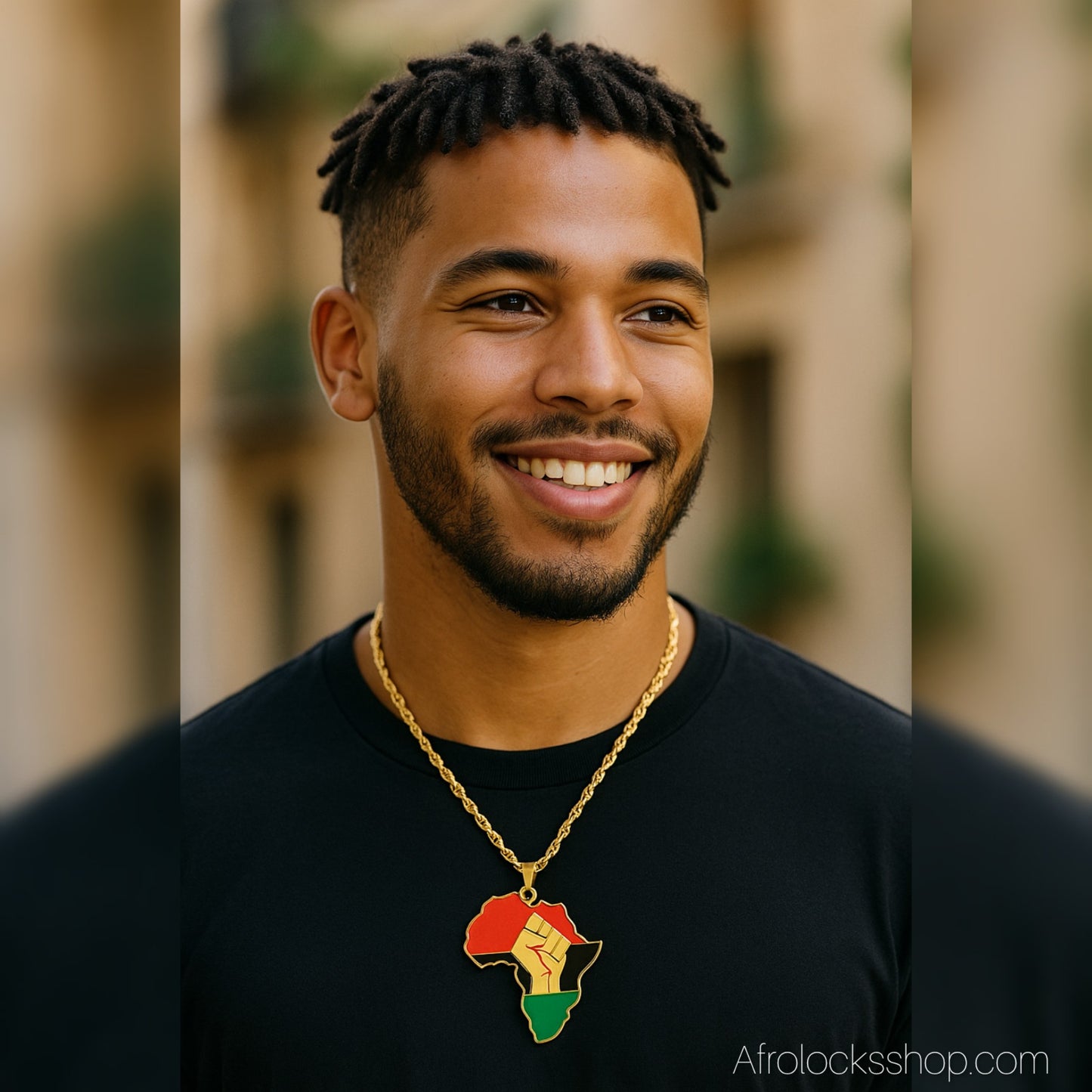 Collier Carte d’Afrique Pan-Africain – Chaîne 50 cm dorée & pendentif acier inoxydable