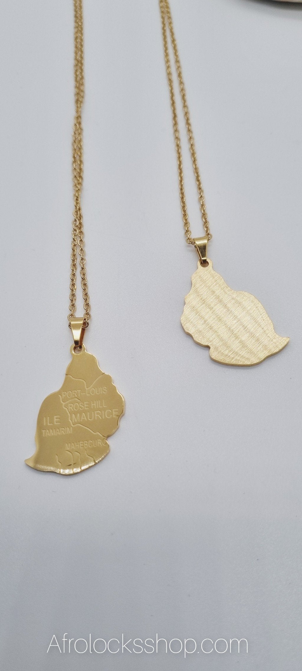 Chaîne et pendentif Ile Maurice plaqué or