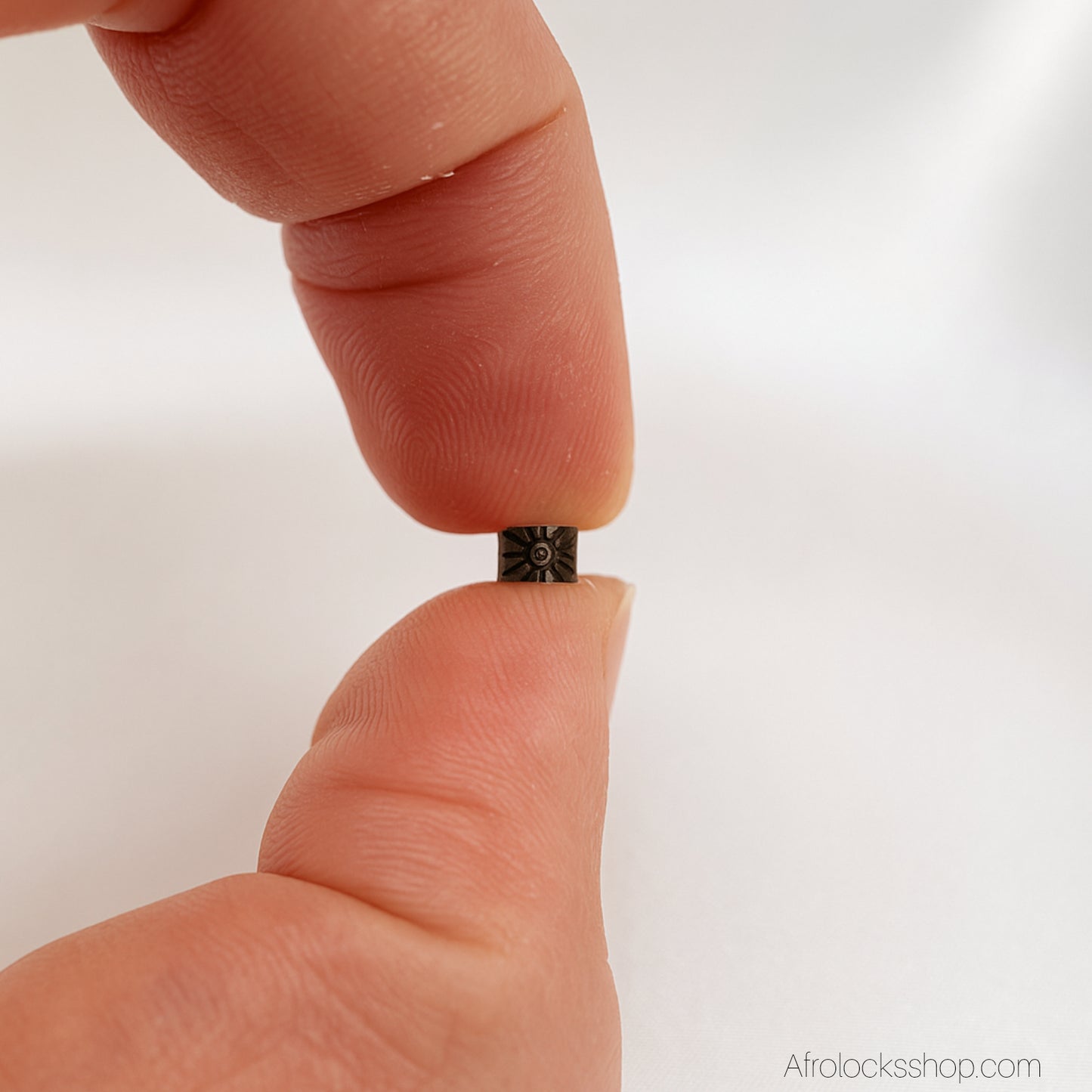 Lot 100 perles microlocks & sisterlocks – 4 mm (trou 2,2 mm) – or/bronze/argent