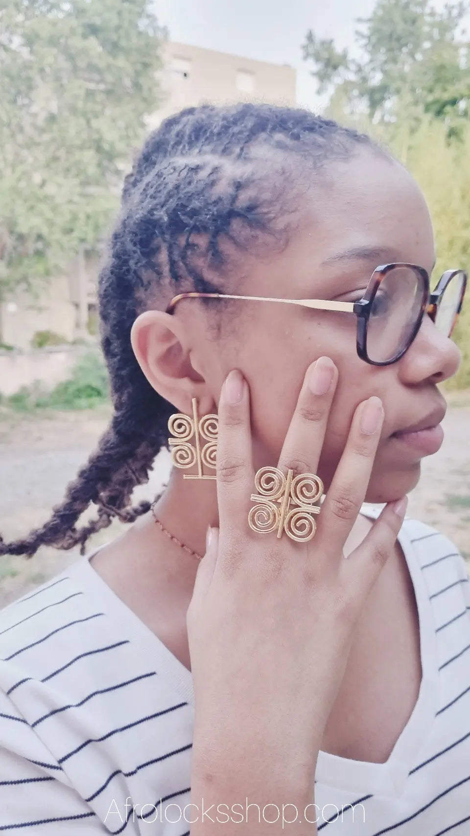 Adinkra : 10 symboles ghanéens incontournables et leur signification - bijoux adinkras à vendre sur afrolocksshop.com