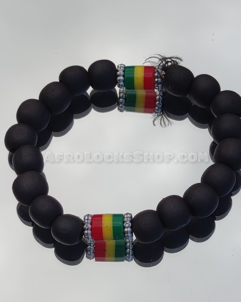 Bracelet en grosses perles noires et aux couleurs rasta