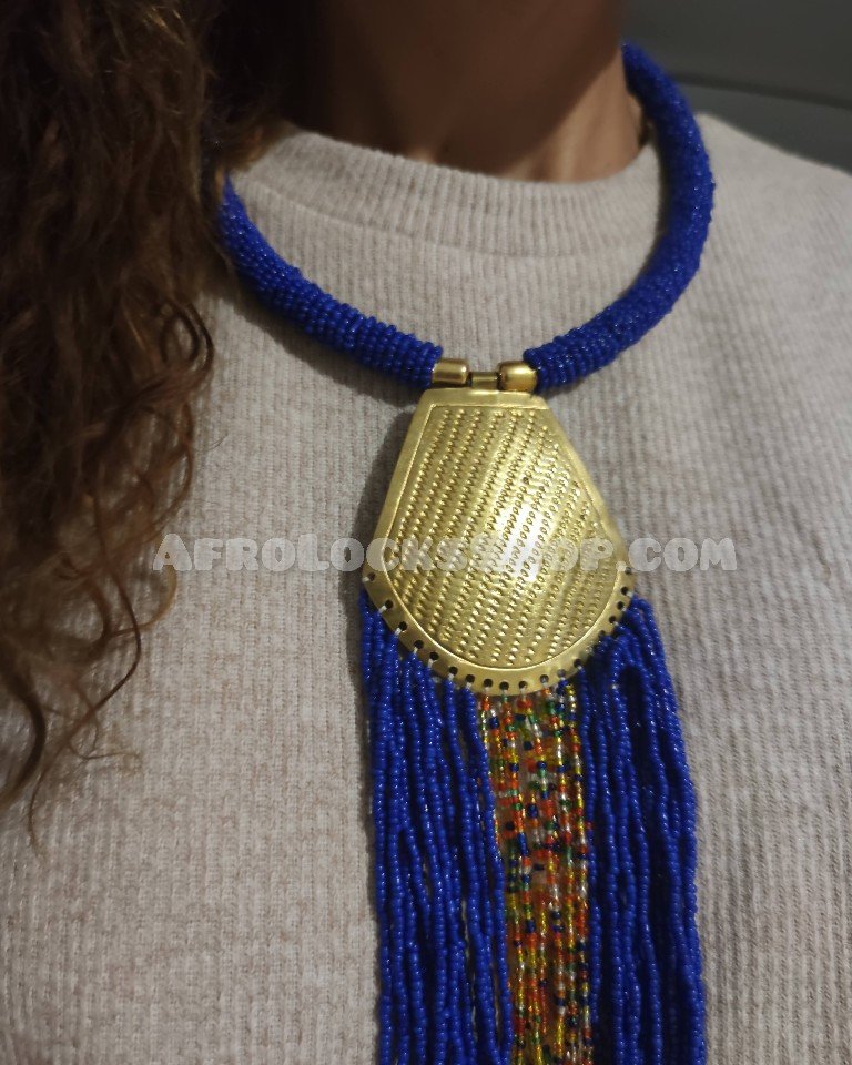 Collier tribal africain