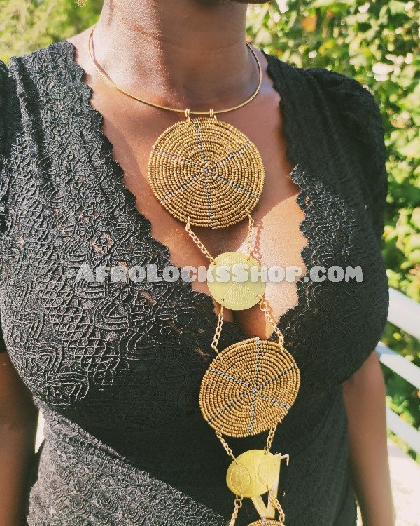 Collier africain perles et laiton fait à la main