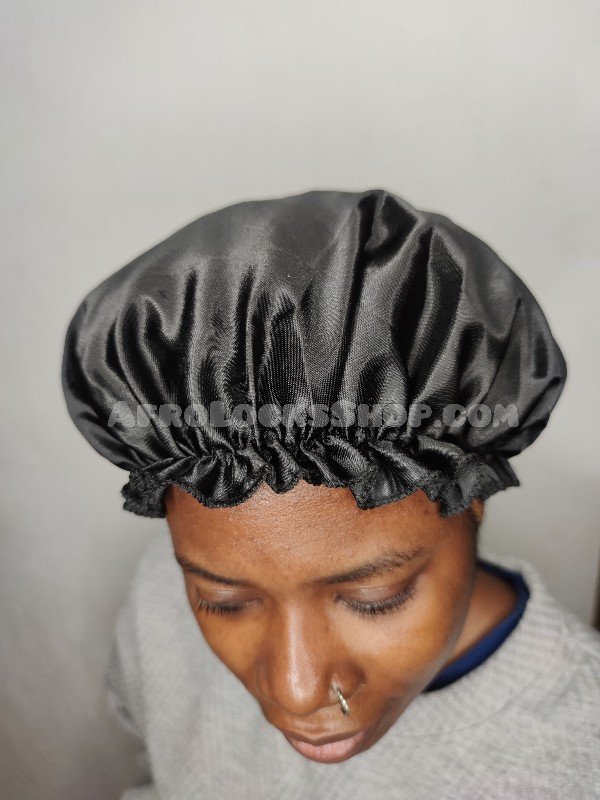 Petit bonnet en satin 3 coloris au choix-SQ4670434