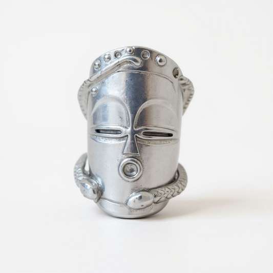 Bague masque africain argenté – grande bague statement ✨ réglable (unisexe)