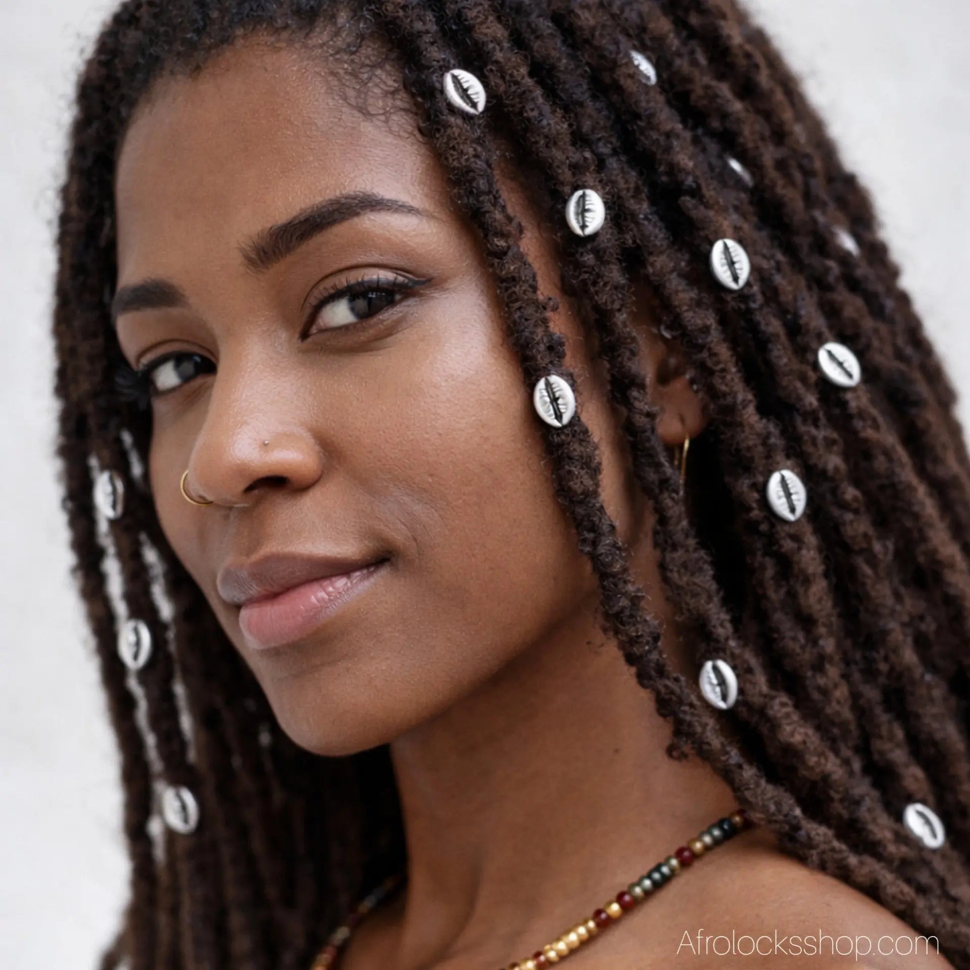 Bijou-cauris-pour-locks - Afro Locks Shop