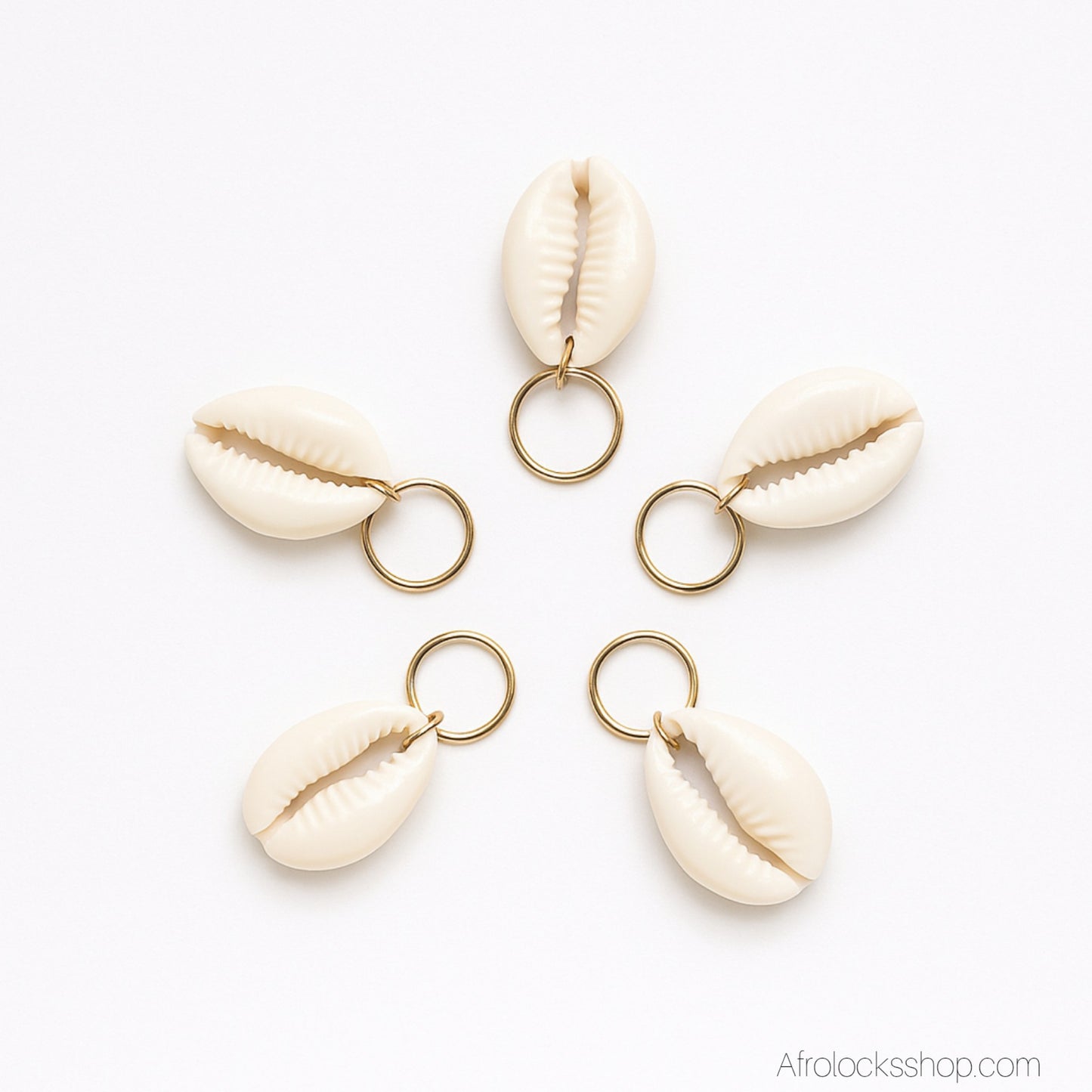 Bijoux cauris XL sur anneaux dorés – lot de 5 pour locks & tresses
