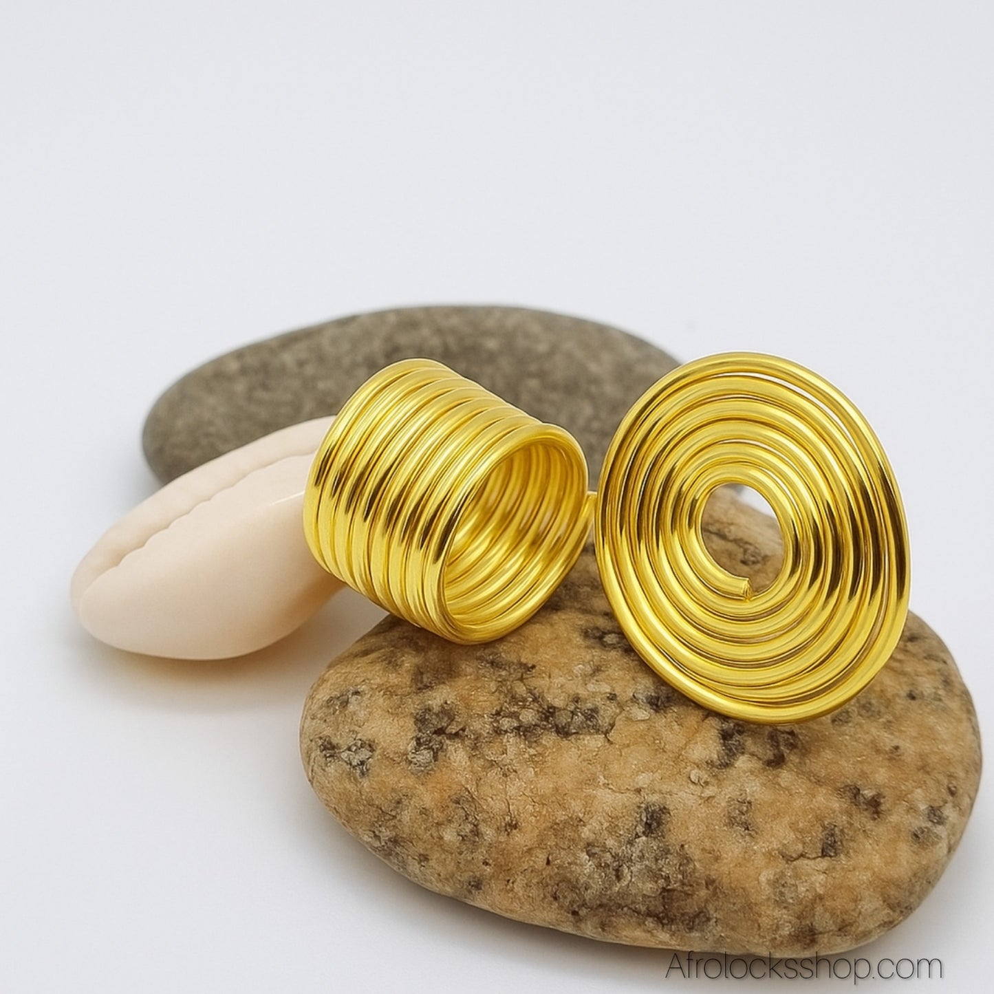 Bijou de locks/tresses cauri doré – anneau spiralé 9 mm (4,5 cm)