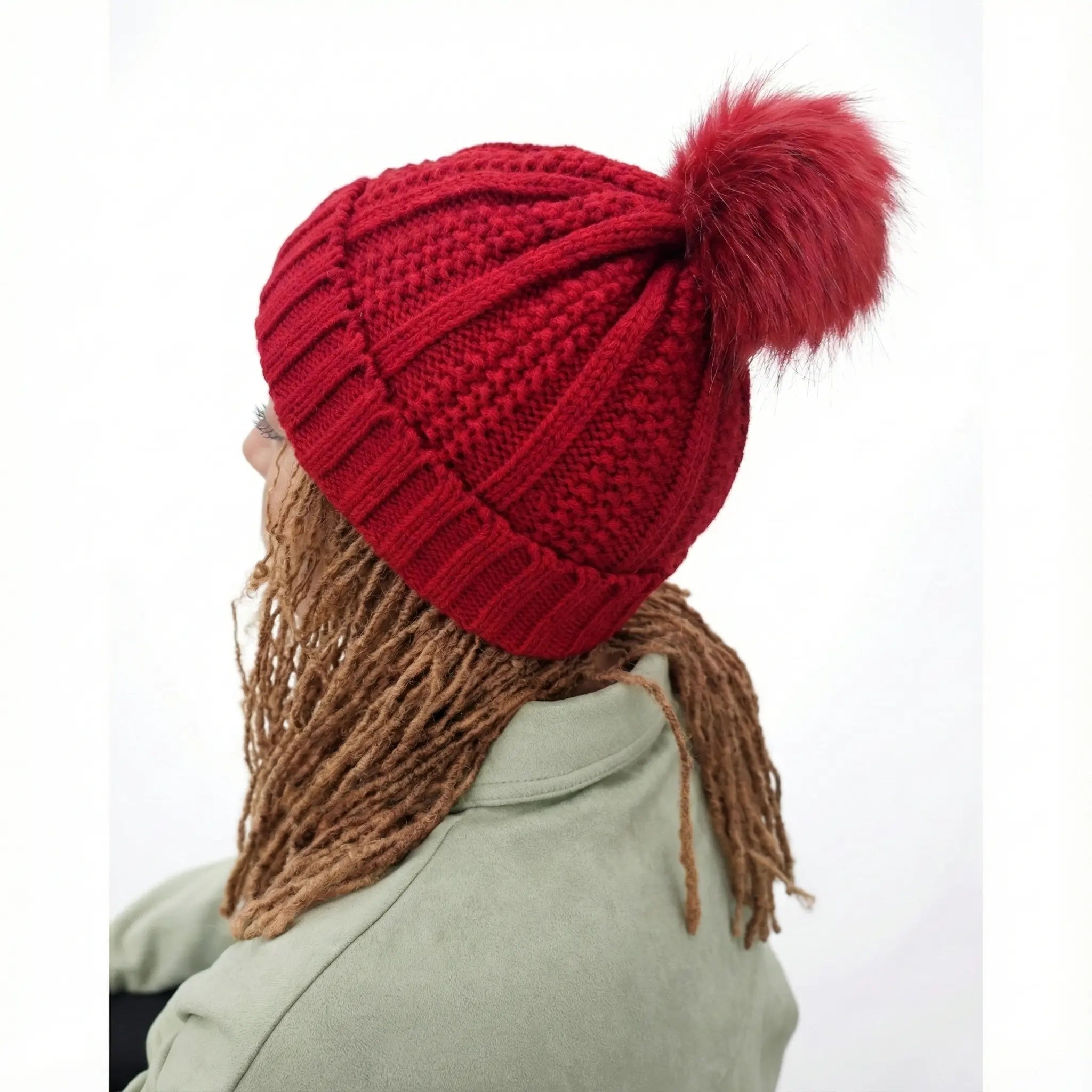 Bonnet_Hiver_Satin_Protect_Extensible_Sp_cial_Volume_Doublure_Anti-Frisottis_avec_pompon_1 - Afro Locks Shop