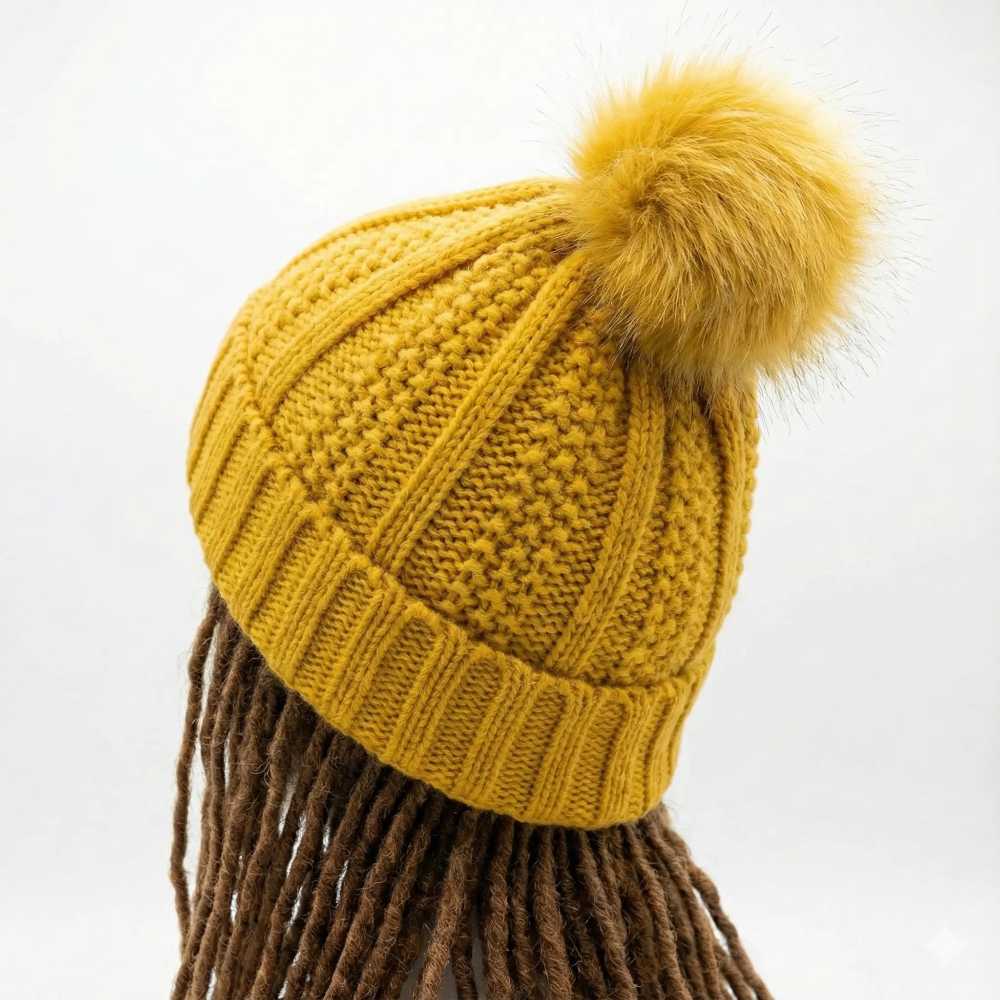 Bonnet_Hiver_Satin_Protect_Extensible_Sp_cial_Volume_Doublure_Anti-Frisottis_avec_pompon_2 - Afro Locks Shop