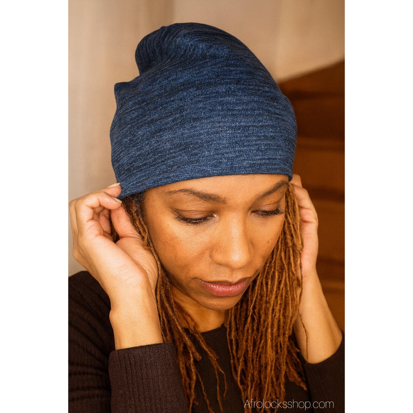 Bonnet sportswear doublé satin – 6 coloris – Marron foncé, bordeaux, gris, bleu, noir – Taille unique