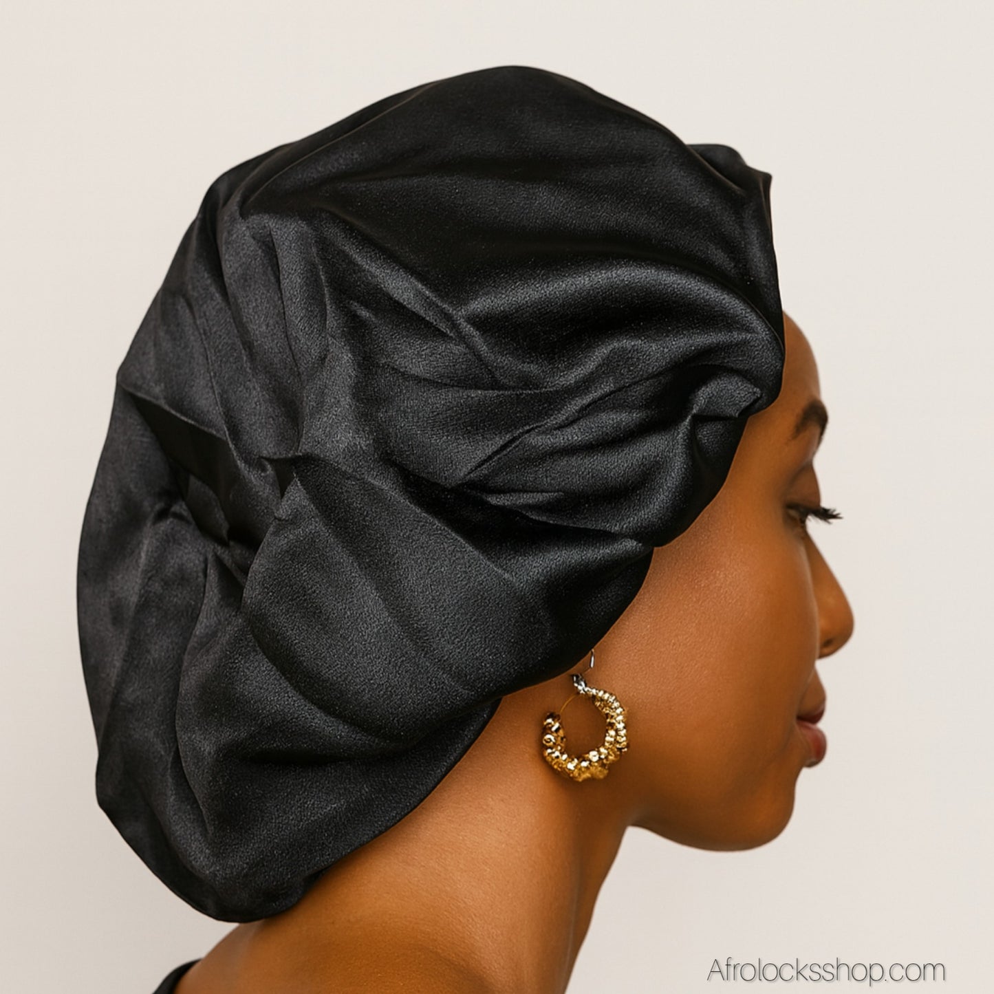 Bonnet en satin noir élastiqué – Confort & protection cheveux anti-frisottis