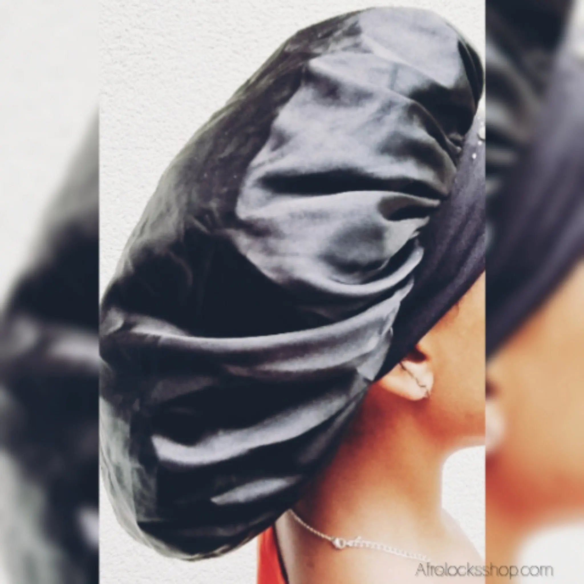Bonnetsatinnoirstrassextensiblevolumineux3 - Afro Locks Shop
