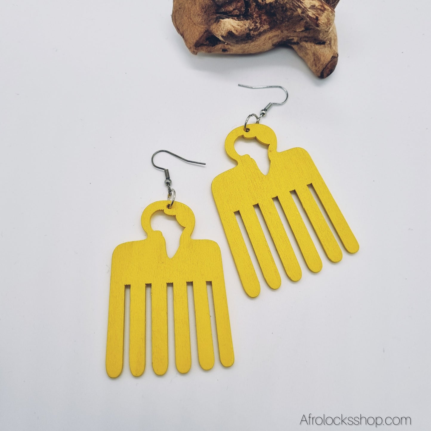 Boucles d’oreilles « Peigne Afro » en bois – découpe Afrique & style Adinkra – 6 cm – 6 couleurs – légères
