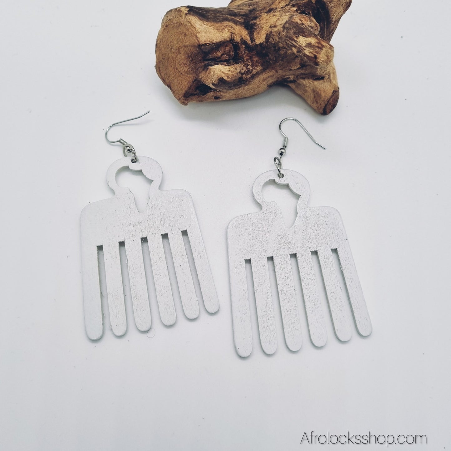 Boucles d’oreilles « Peigne Afro » en bois – découpe Afrique & style Adinkra – 6 cm – 6 couleurs – légères