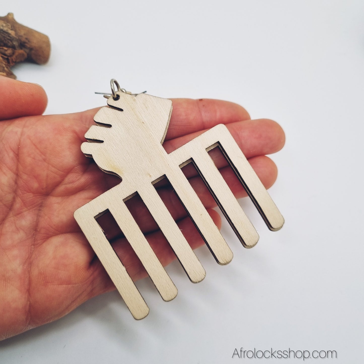 Boucles d’oreilles “Peigne Afro ✊” en bois – 7 cm, ultra-légères