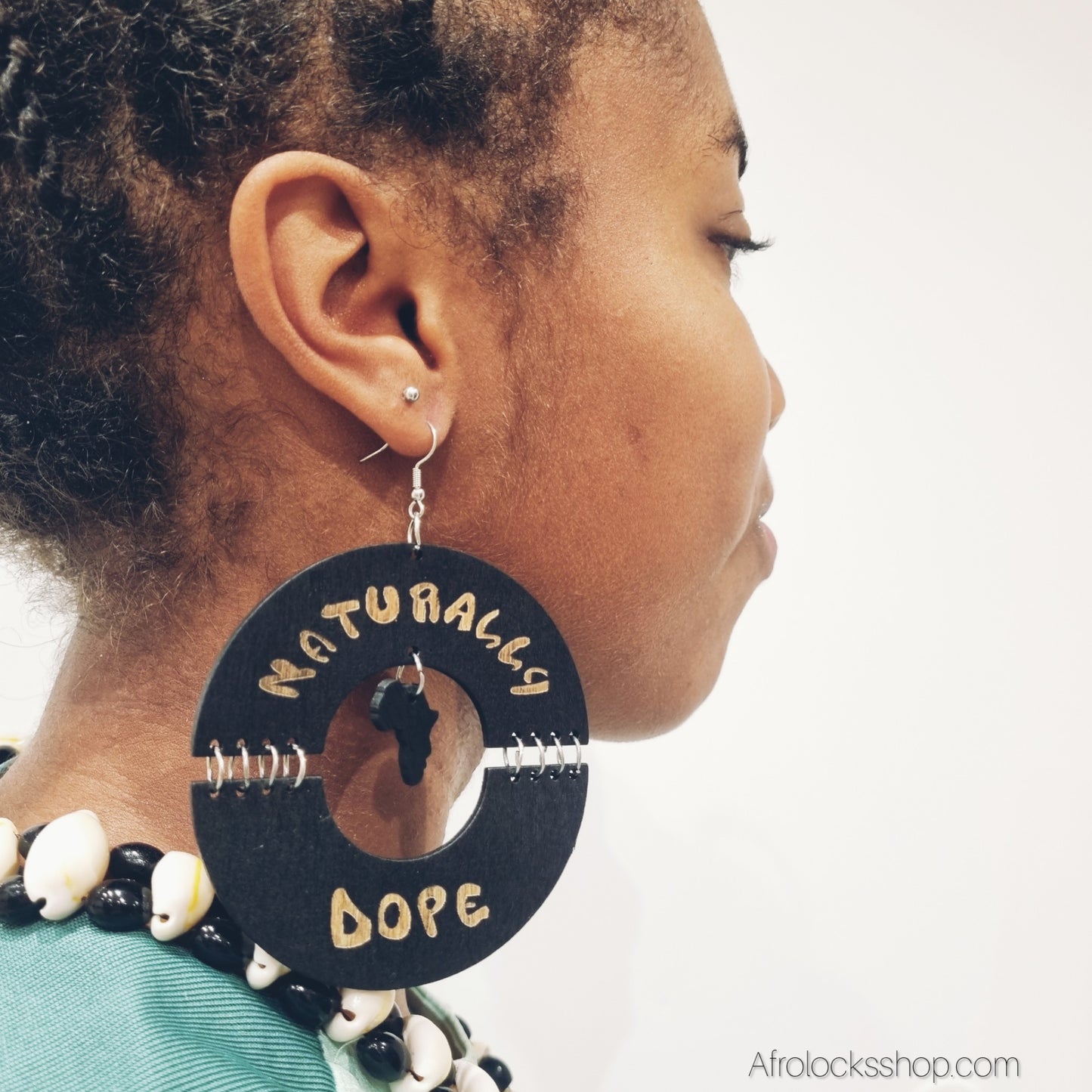 Boucles d’oreilles en bois « Naturally Dope » – grandes 8 cm, ultra légères – Noir ou Naturel 🌍