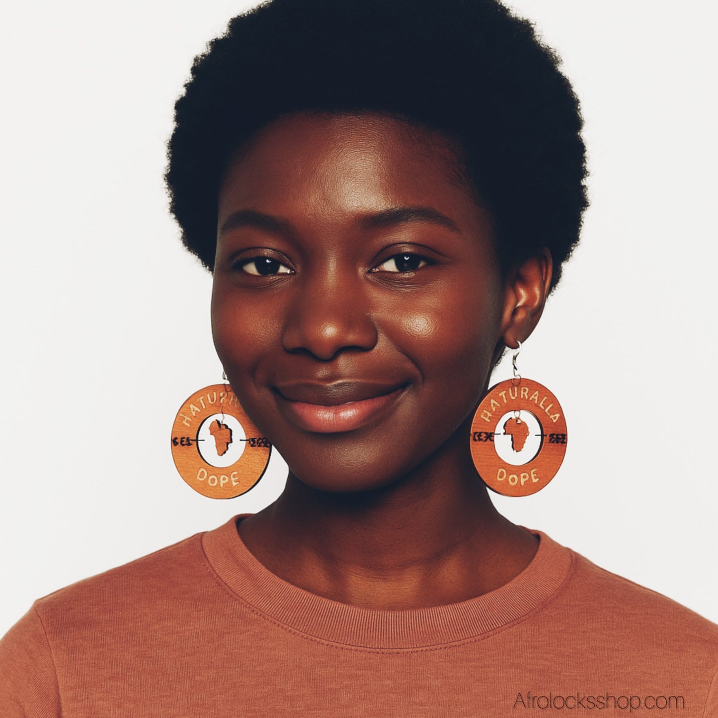 Boucles d’oreilles en bois « Naturally Dope » – grandes 8 cm, ultra légères – Noir ou Naturel 🌍