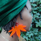 Boucles_d_oreilles_feuilles_roses_fluo_XXL_10_cm_Ultra_l_g_res_Look_festival_soir_e_8 - Afro Locks Shop