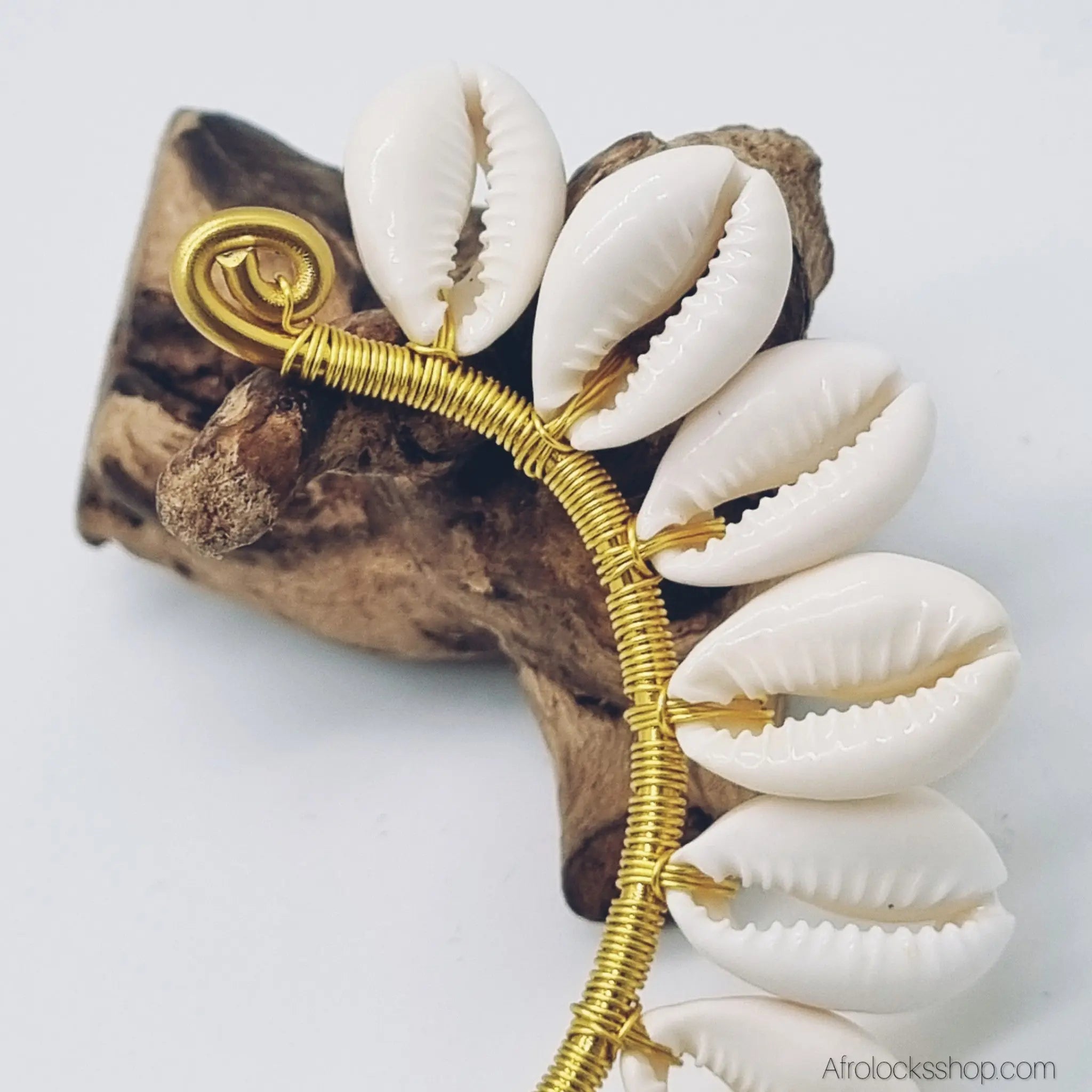 Boucles_d_oreilles_manchette_cauris_ear_cuff_05 - Afro Locks Shop