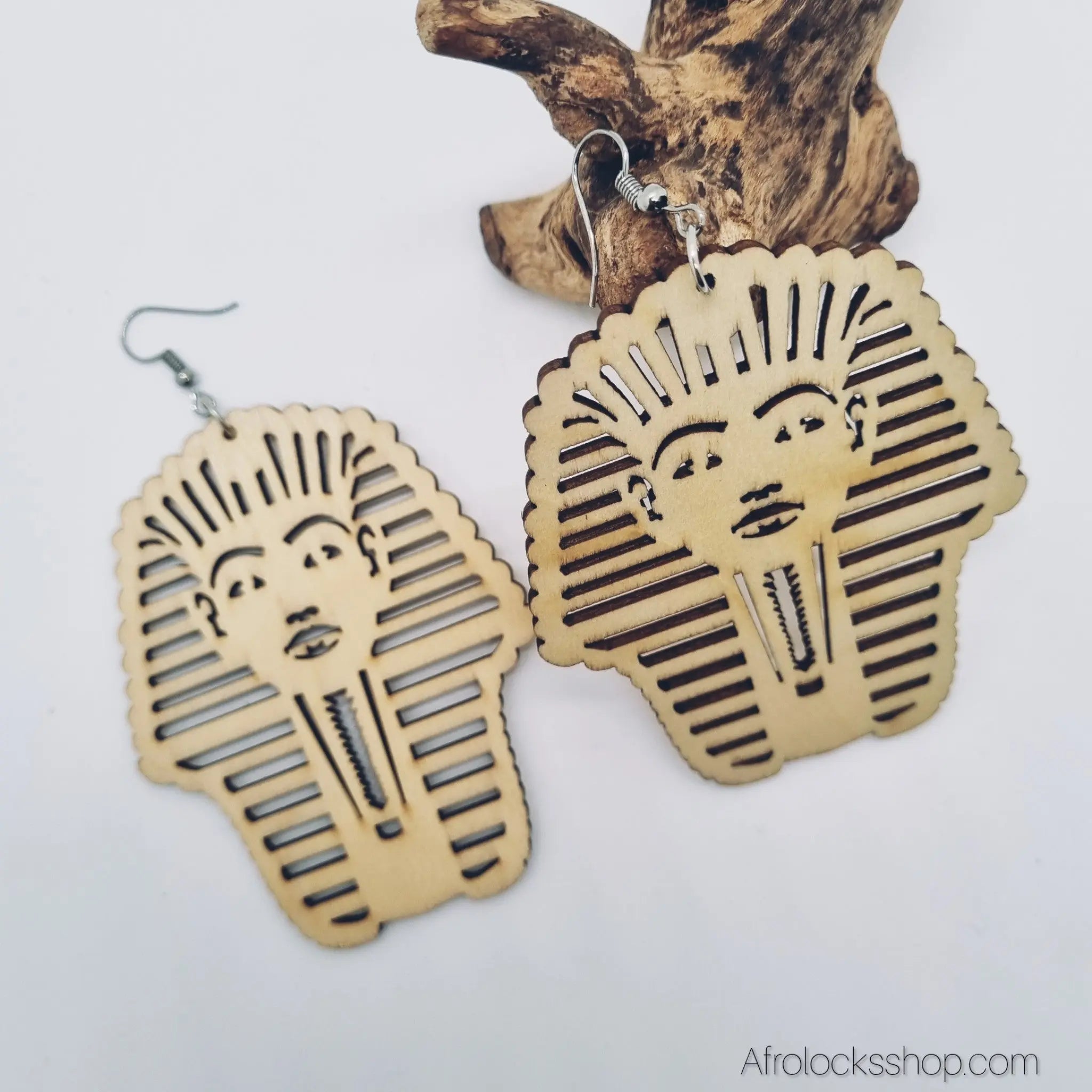 Boucles_d_oreilles_pharaon_en_bois_2 - Afro Locks Shop