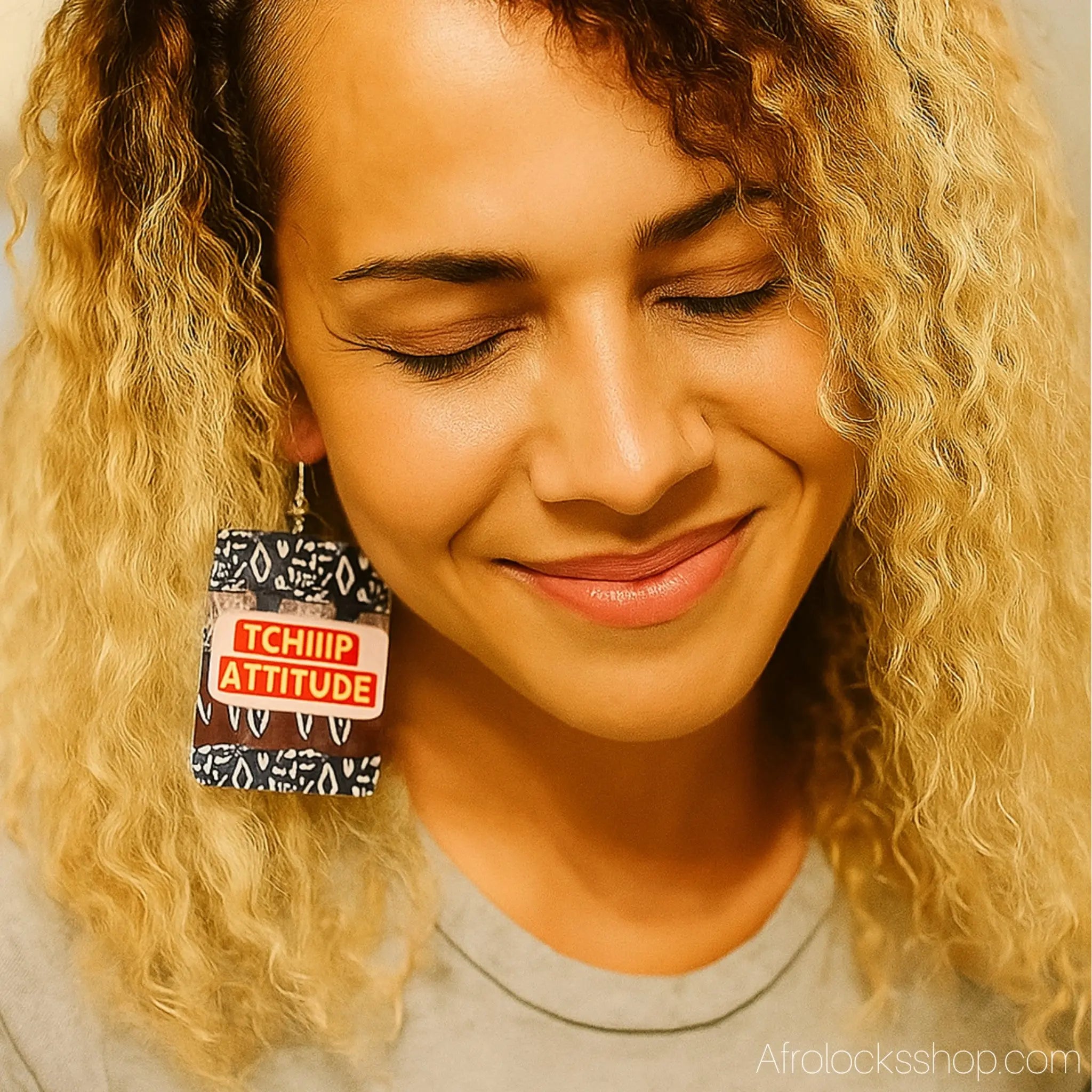 Boucles_d_oreilles_tchip_afro_statement_et_wax_1 - Afro Locks Shop