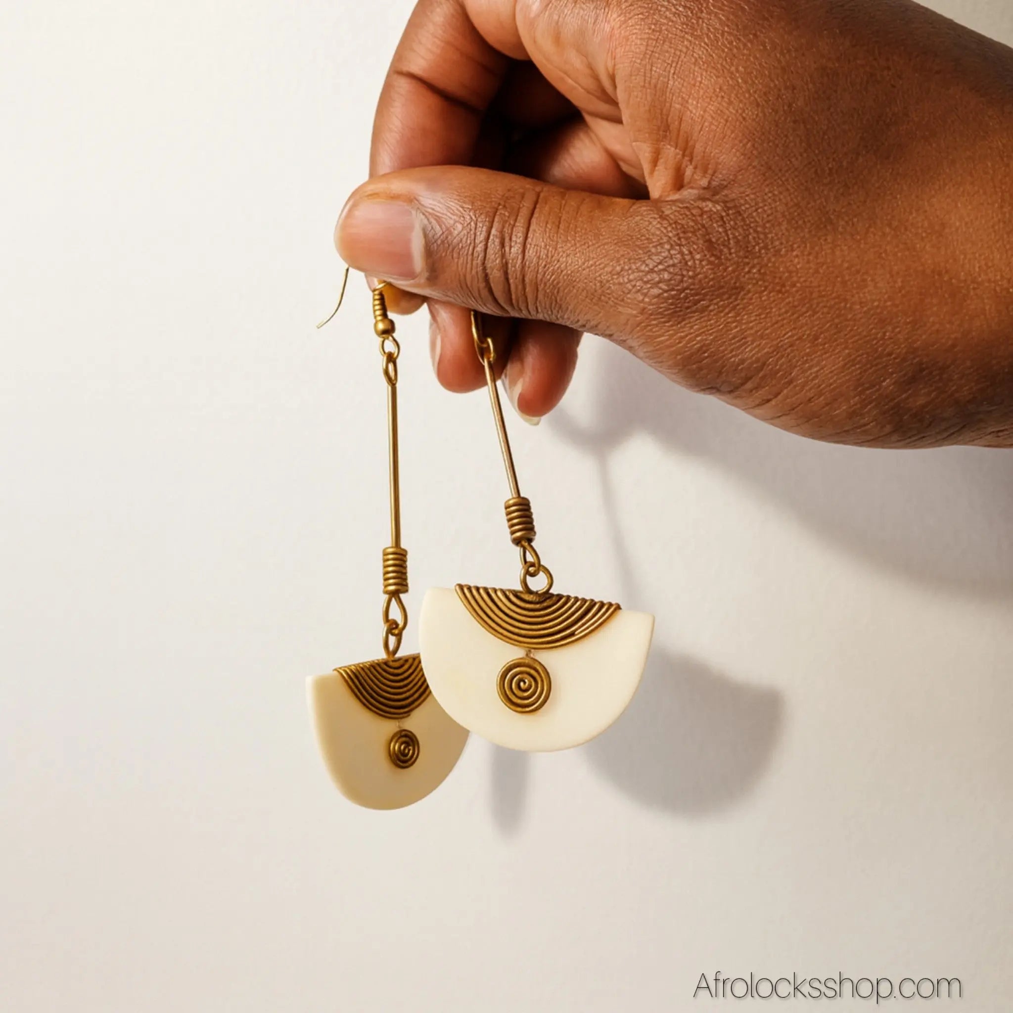 Bouclesartisanaleslaitonosdevachekenya1 - Afro Locks Shop
