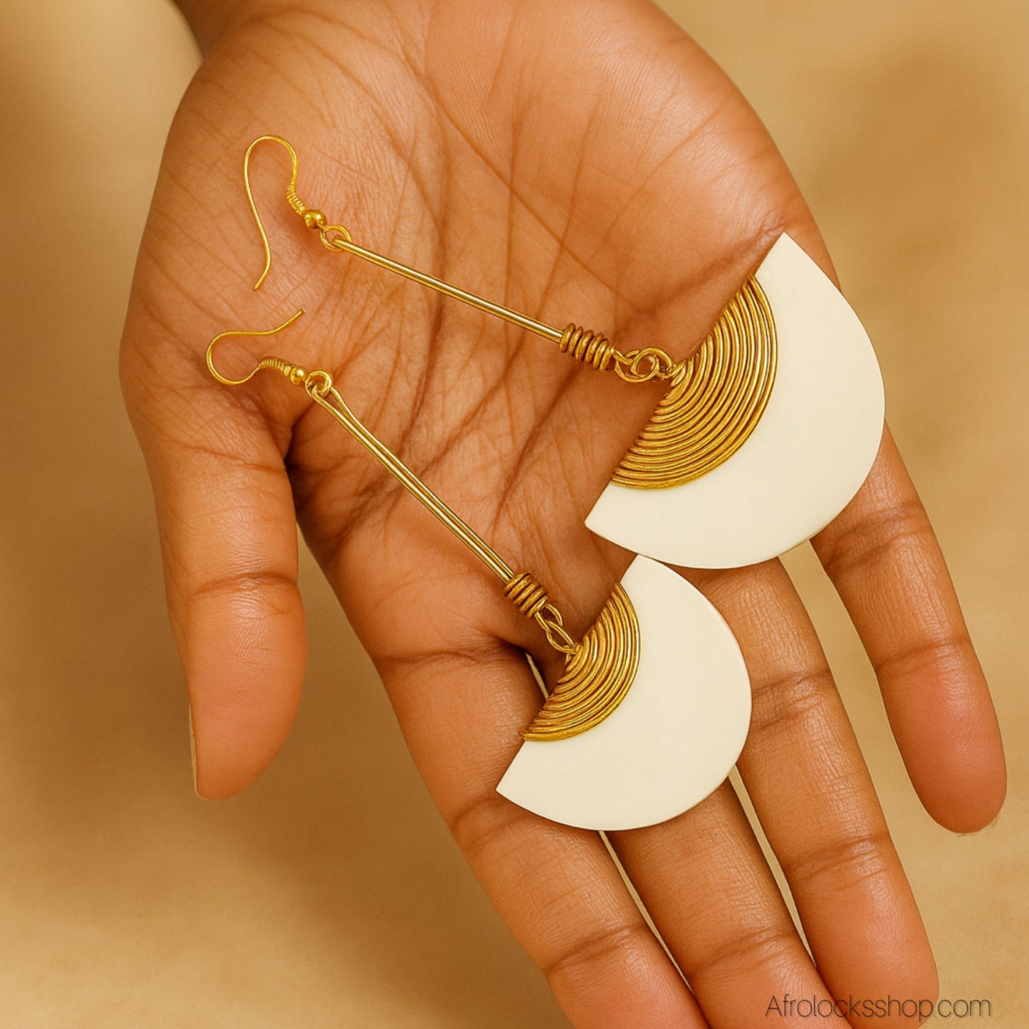 Boucles Kenya – laiton & os, longues 10 cm
