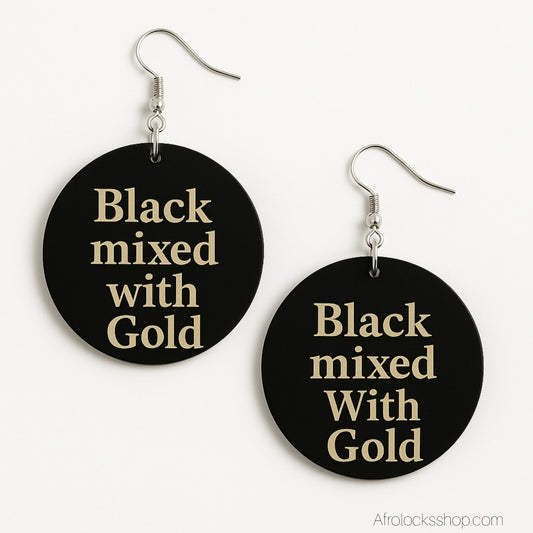 Boucles d’oreilles rondes “Black mixed with Gold” – 6 cm – fond noir & lettrage or – statement