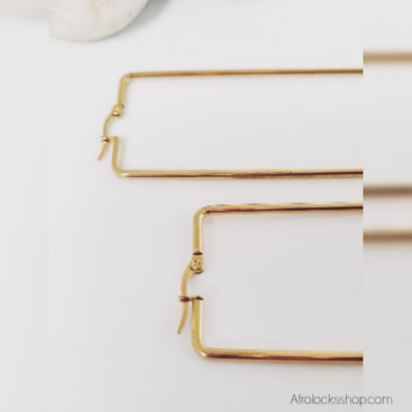 Boucles d’oreilles rectangles 7 cm – Acier inoxydable doré ✨