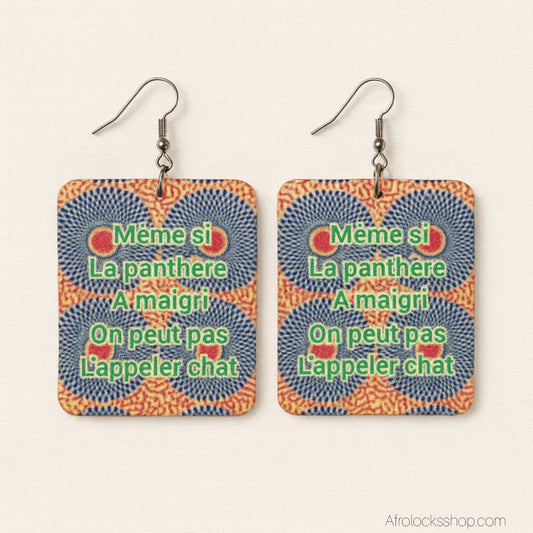 Boucles d’oreilles – Proverbe ivoirien « Même si la panthère a maigri… » – design AfroLocksShop – 6×5 cm