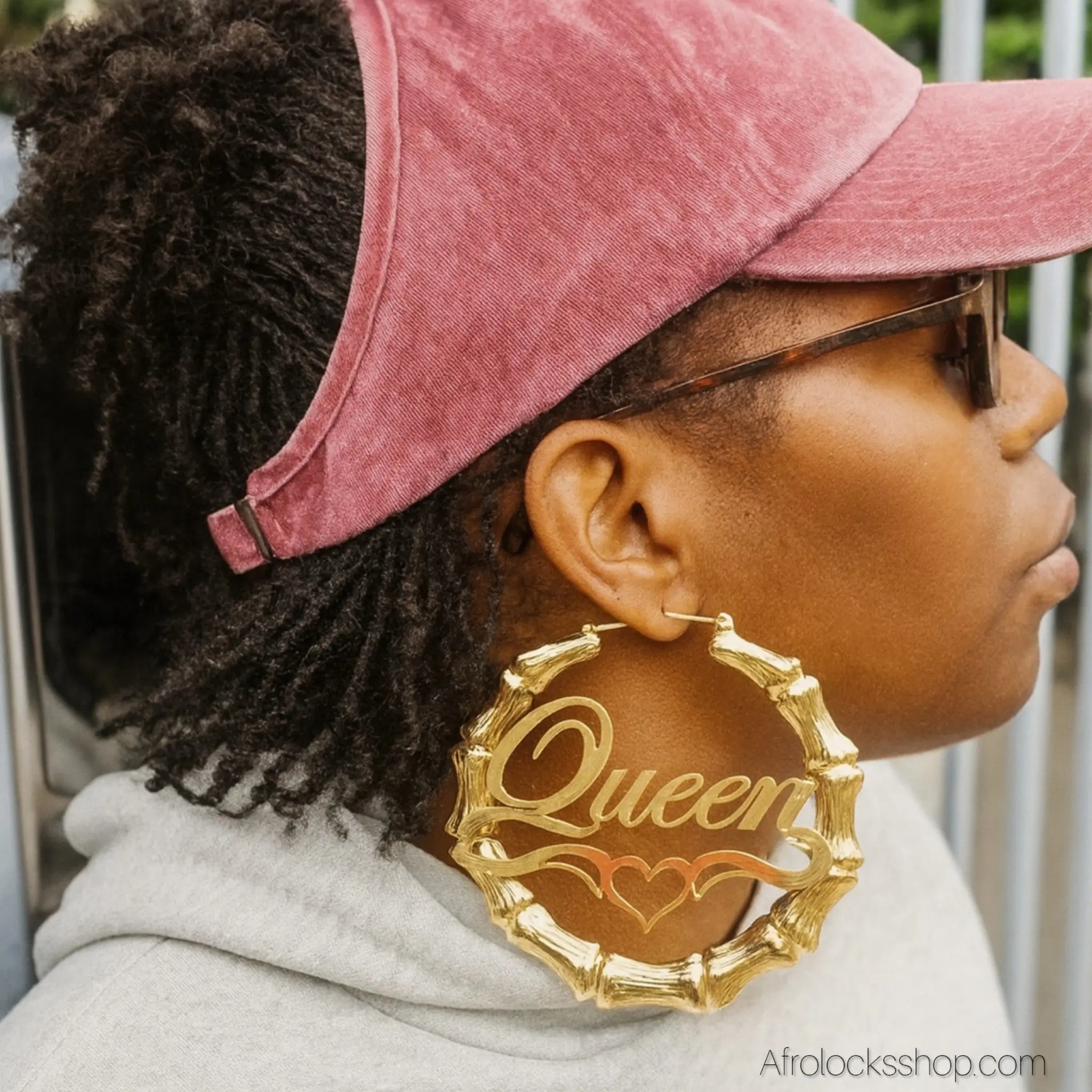Bouclesoreillesbambouhoopsplaqueorqueen2 - Afro Locks Shop