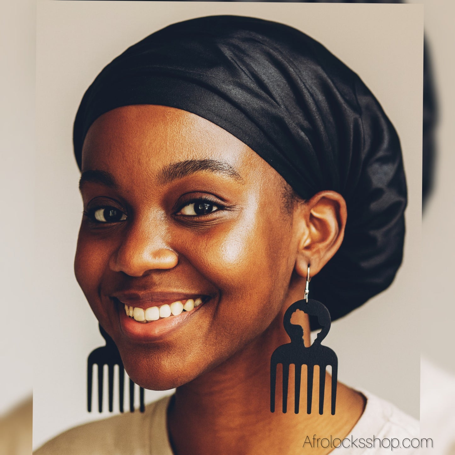 Boucles d’oreilles artisanales en bois – Peigne africain & symbole Adinkra - 2 coloris