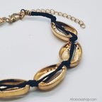 Bracelet_cauris_dores_sur_cordon_noir_5 - Afro Locks Shop