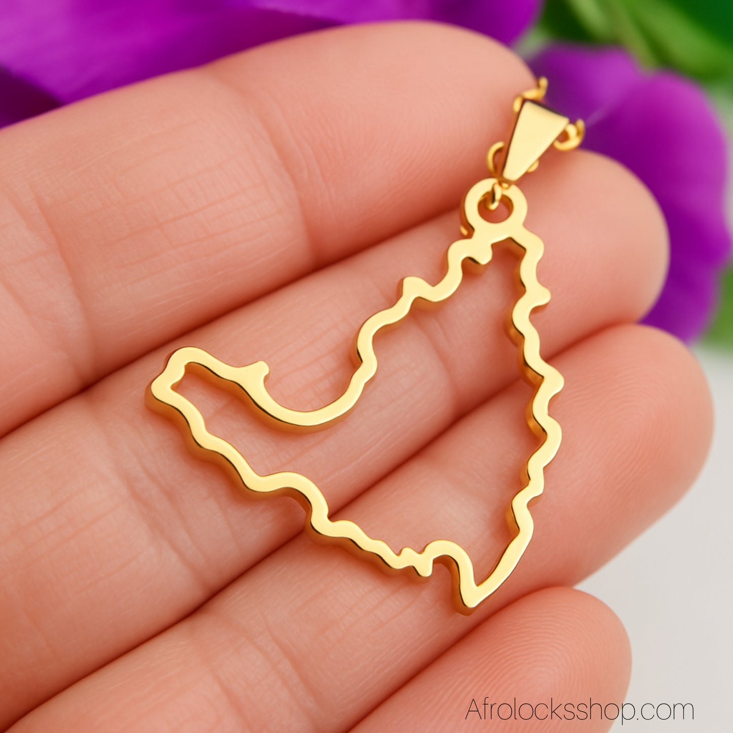 Collier pendentif carte de Saint-Martin – Bijou minimaliste doré ou argenté