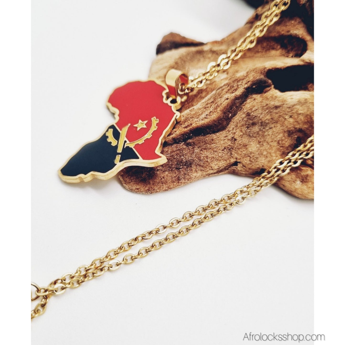 Collier carte d’Afrique – Angola 🇦🇴 en acier inoxydable 316L (chaîne 50 cm)