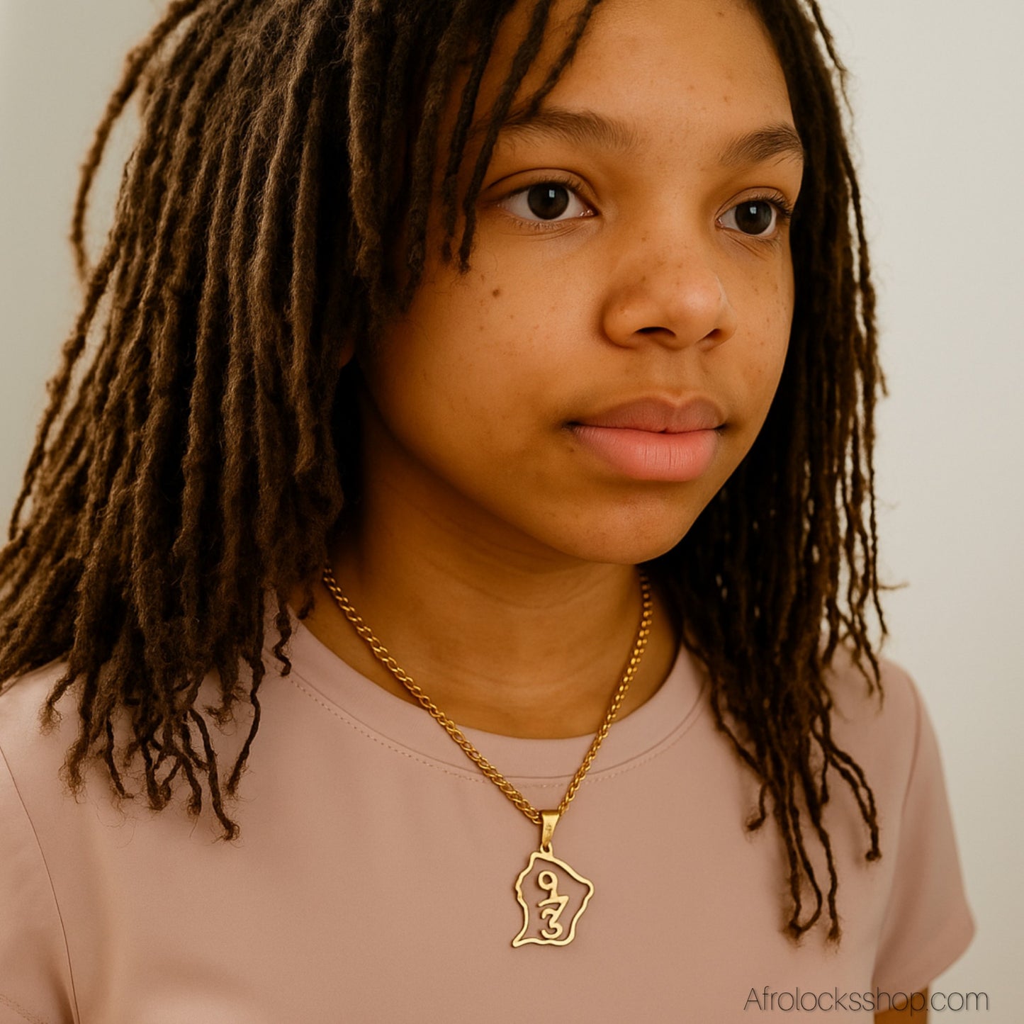 Collier pendentif Guyane Française 973 - design unique en acier inoxydable doré ou argenté