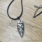 Collier_cordon_noir_masque_africain_pendentif_3 - Afro Locks Shop