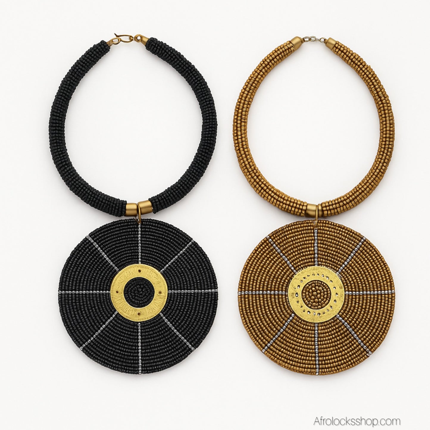 Collier disque perlé 12 cm – laiton & perles – fabrication artisanale Kenya (2 coloris)