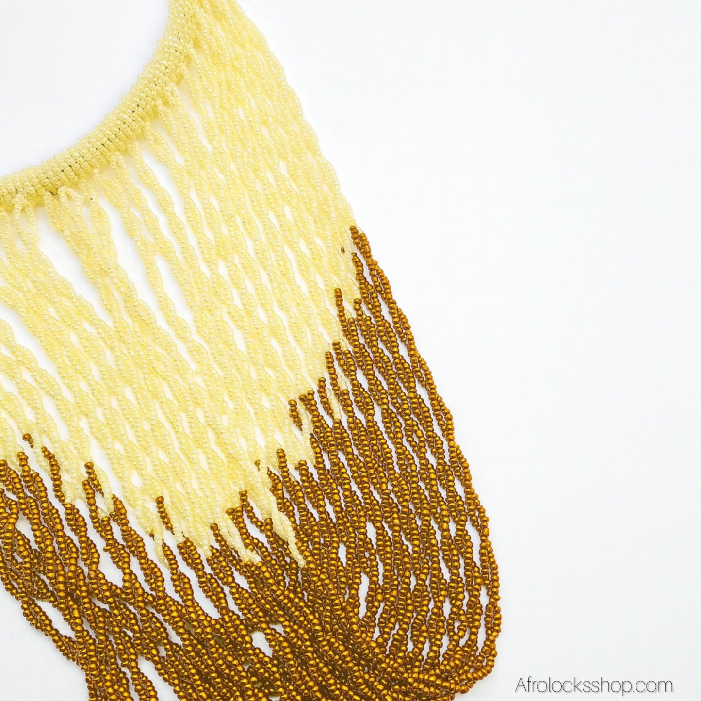 🌟 Collier plastron à franges perlées – fabrication artisanale Kenya