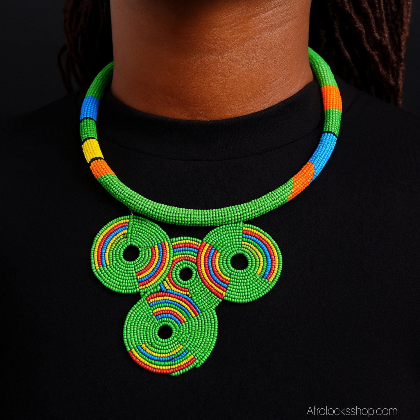 🎨 Collier perlé inspiration zoulou – fait main au Kenya