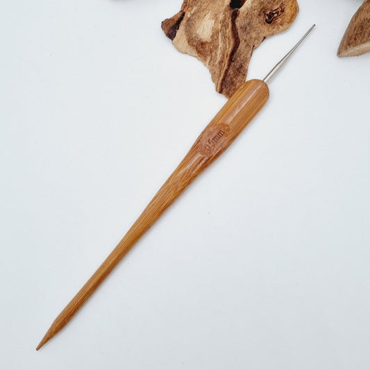 Crochet broderie manche bois bout pointu-SQ9240277