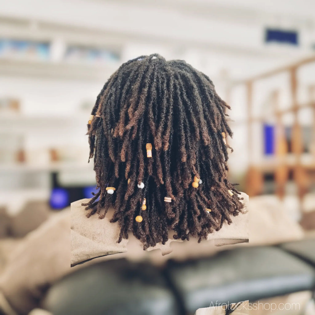Idee-coiffure-locks-microlocks-avec-perles-08 - Afro Locks Shop