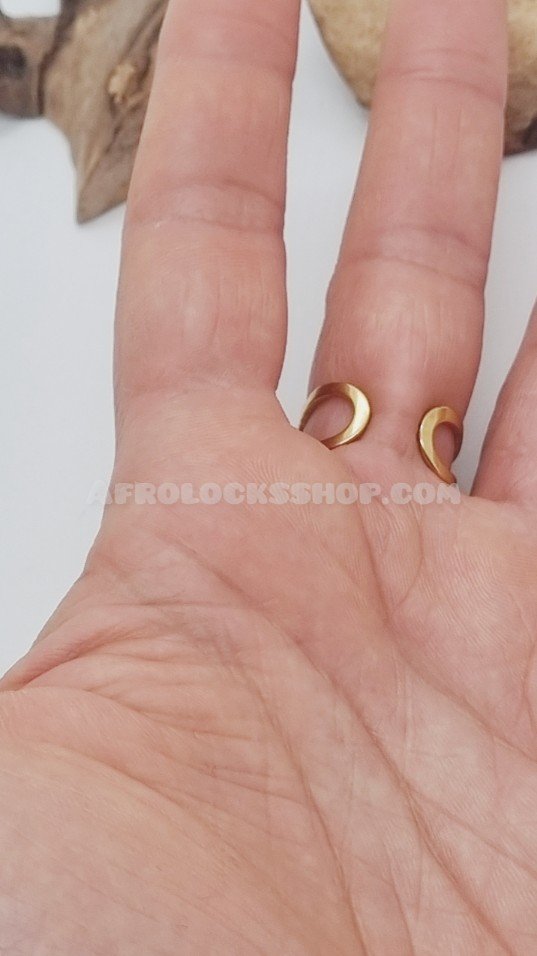 Bague acier inoxydable 316 L ornée d'un gros cauri naturel