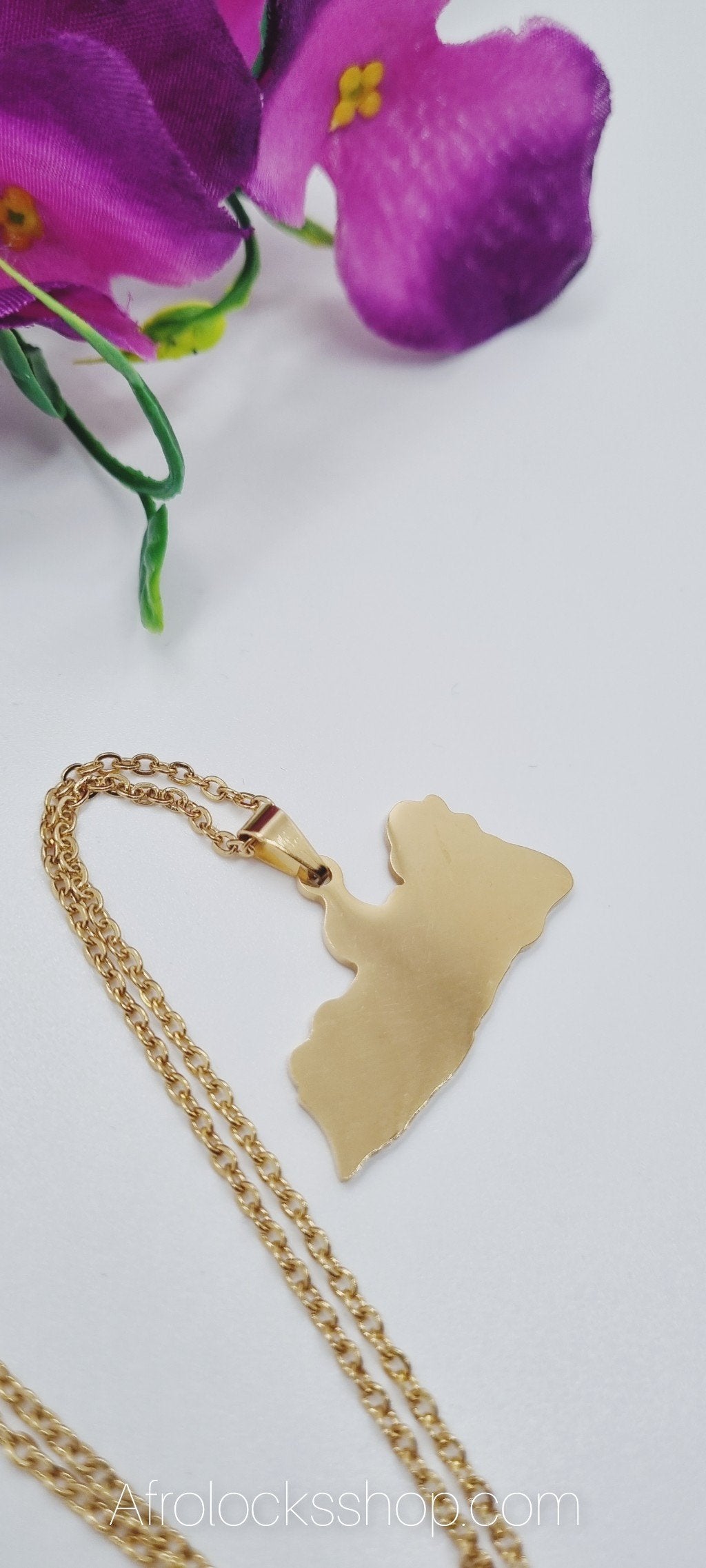 Collier chaîne pendentif Libéria plaqué or