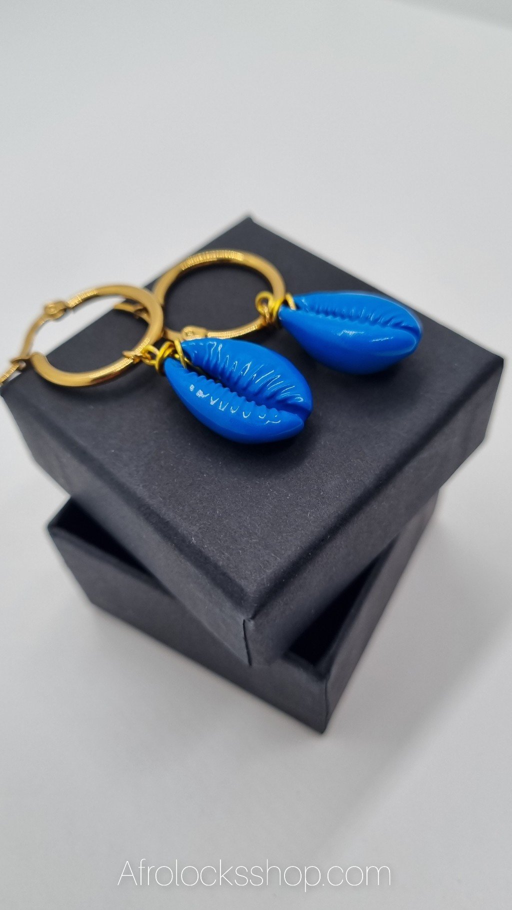 Boucles d'oreilles plaqué or cauris colorés-SQ1178340