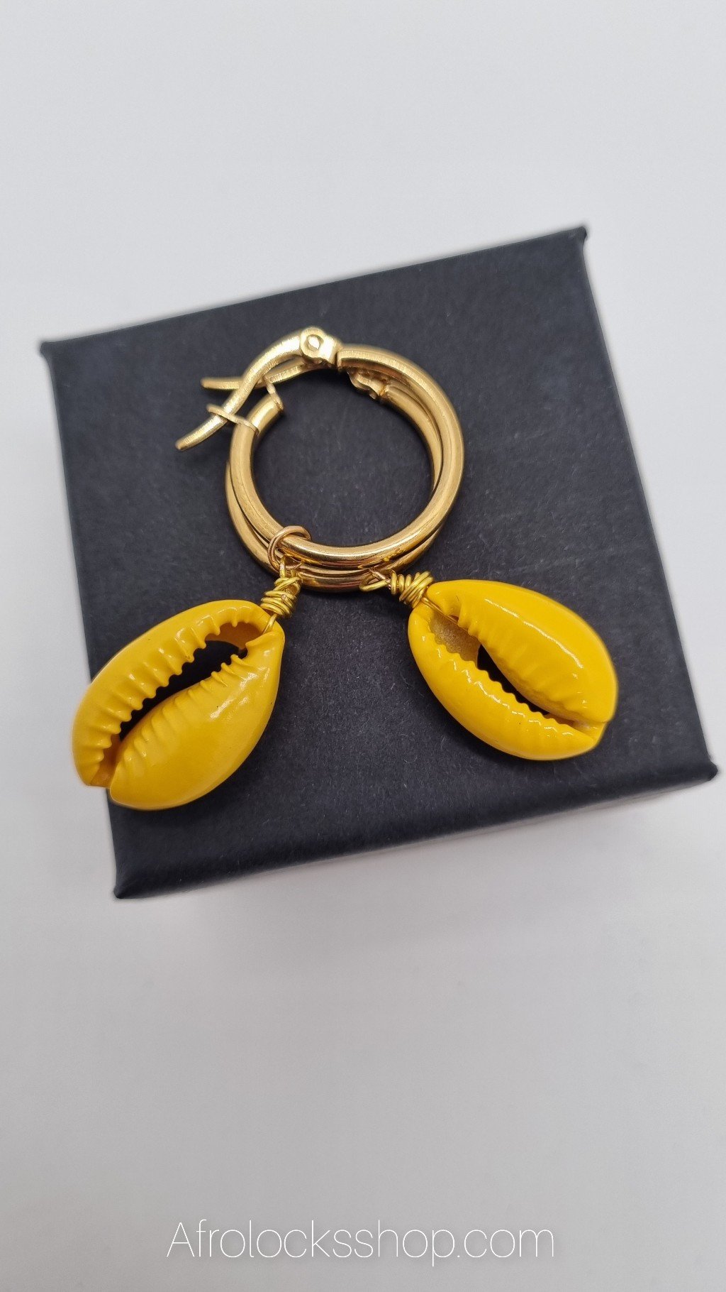 Boucles d'oreilles plaqué or cauris colorés-SQ1178340